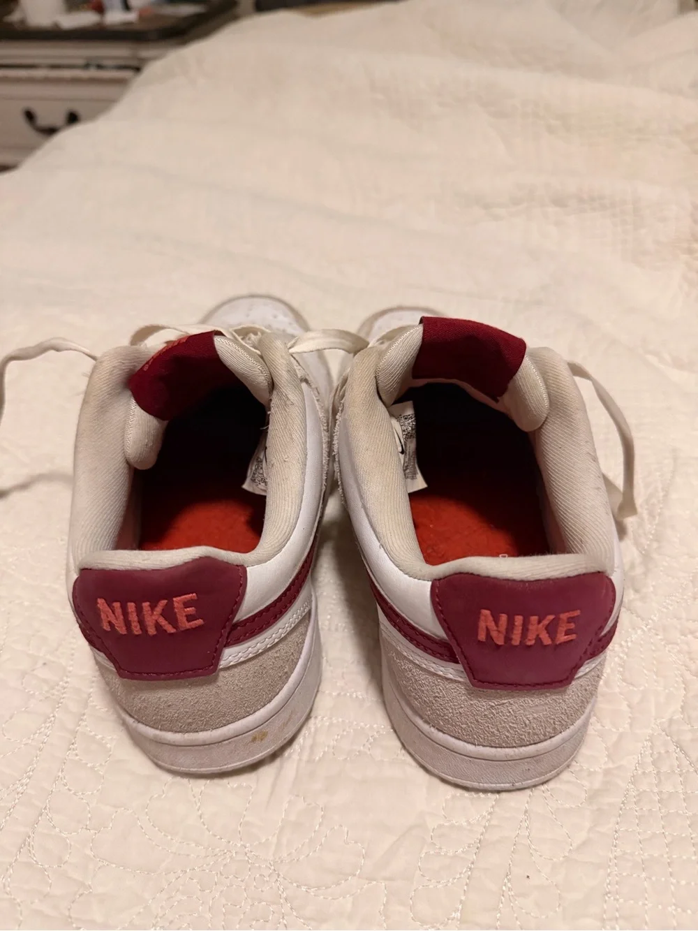 Nike Low-Top Sneakers in White, Beige & Burgundy Accents